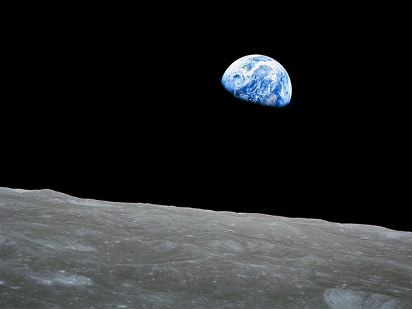 awe-inspiring-views-earth-apollo_69605_600x450