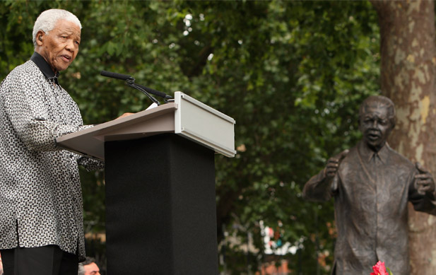 nelson-mandela-statue-sized